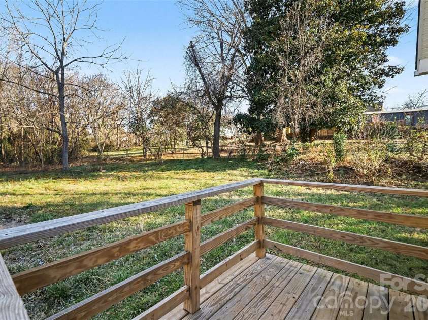 612 E Street, Newton, NC 28658.  MLS# CAR4334894, YatesRealty ID 2555. Backyard & deck