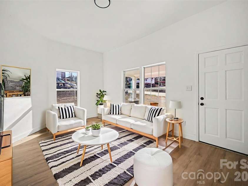 612 E Street, Newton, NC 28658.  MLS# CAR4334894, YatesRealty ID 2555. Living Room *Virtually Staged*