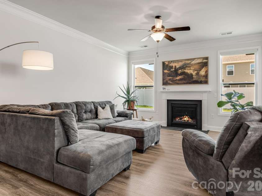 574 Fox Cove Road, Hendersonville, NC 28792.  MLS# CAR4359819, YatesRealty ID 25550. 