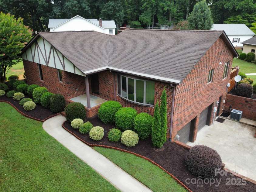 614 Azalea Lane, China Grove, NC 28023.  MLS# CAR4280599, YatesRealty ID 25550. Welcome to 614 Azalea Lane, China Grove, NC!