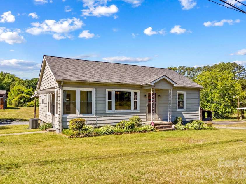 3755 Bringle Ferry Road, Salisbury, NC 28146.  MLS# CAR4378845, YatesRealty ID 25551. 