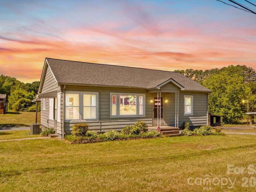 3755 Bringle Ferry Road, Salisbury, NC 28146.  MLS# CAR4378845, YatesRealty ID 25551. 