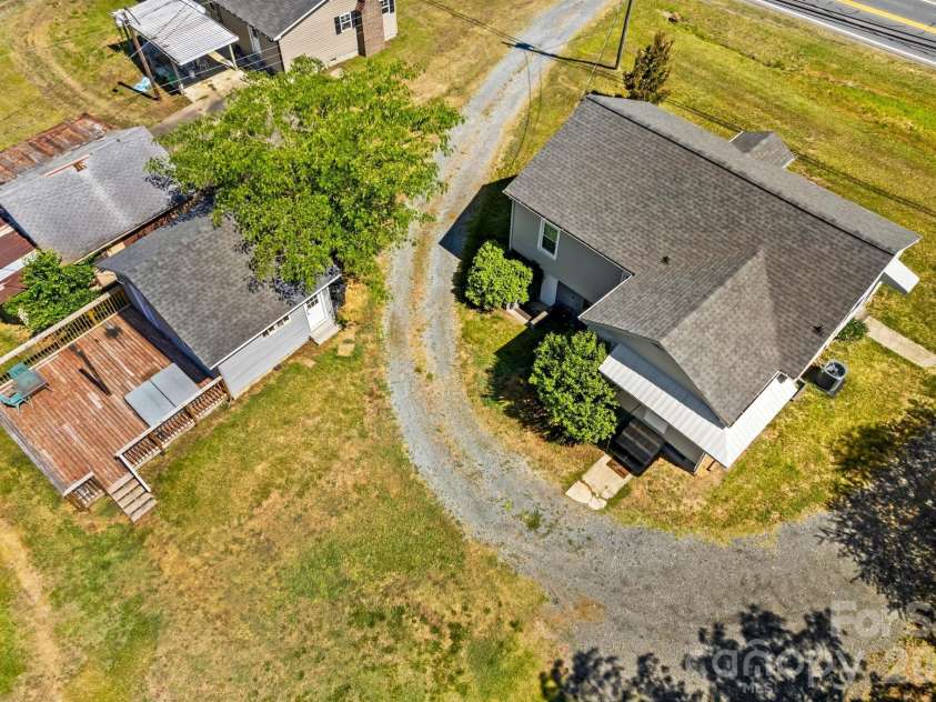 3755 Bringle Ferry Road, Salisbury, NC 28146.  MLS# CAR4378845, YatesRealty ID 25551. 