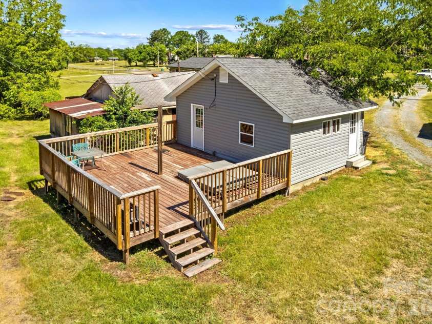 3755 Bringle Ferry Road, Salisbury, NC 28146.  MLS# CAR4378845, YatesRealty ID 25551. 