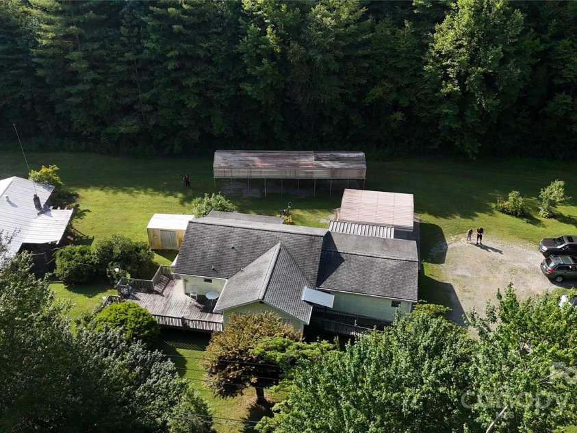 4720 Brevard Road, Horse Shoe, NC 28742.  MLS# CAR4278026, YatesRealty ID 25552. 