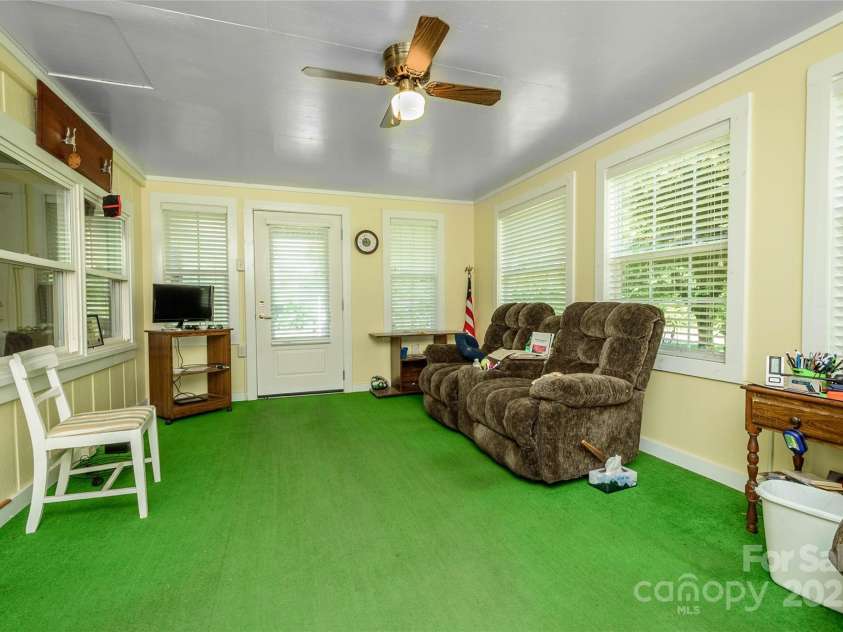 4720 Brevard Road, Horse Shoe, NC 28742.  MLS# CAR4278026, YatesRealty ID 25552. Sun Room