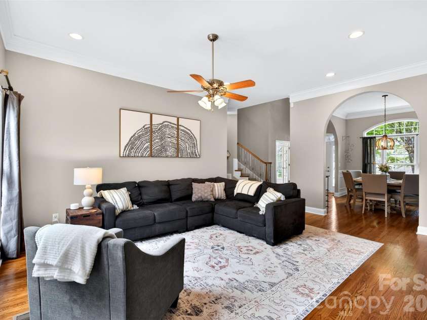 717 Black Wolf Run, Spartanburg, SC 29306.  MLS# CAR4361557, YatesRealty ID 25554. 