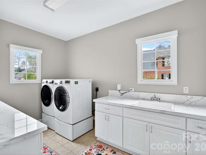 717 Black Wolf Run, Spartanburg, SC 29306.  MLS# CAR4361557, YatesRealty ID 25554. 