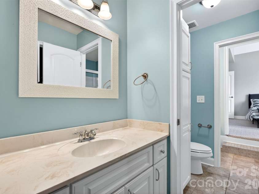 717 Black Wolf Run, Spartanburg, SC 29306.  MLS# CAR4361557, YatesRealty ID 25554. 