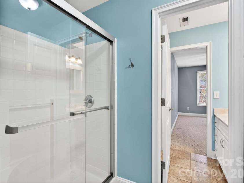 717 Black Wolf Run, Spartanburg, SC 29306.  MLS# CAR4361557, YatesRealty ID 25554. 