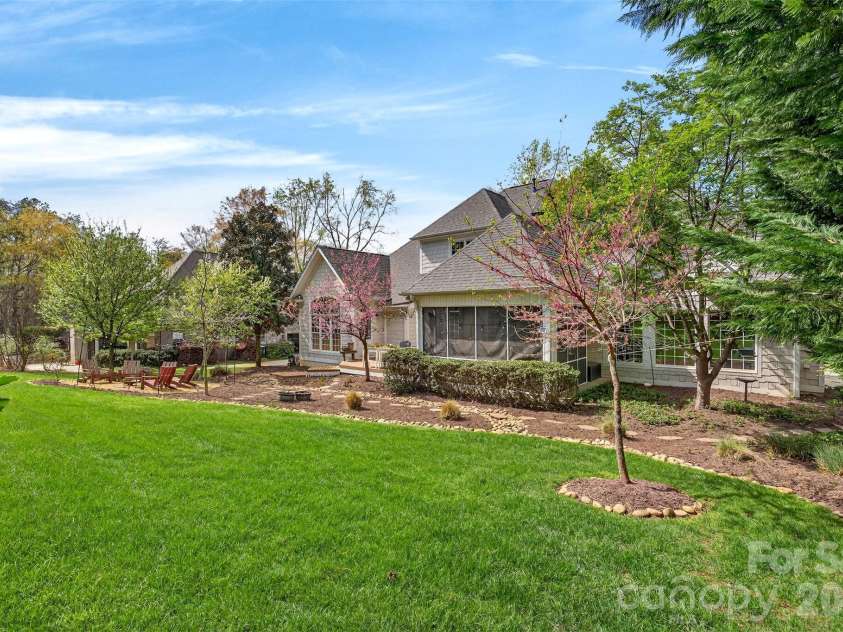 717 Black Wolf Run, Spartanburg, SC 29306.  MLS# CAR4361557, YatesRealty ID 25554. 