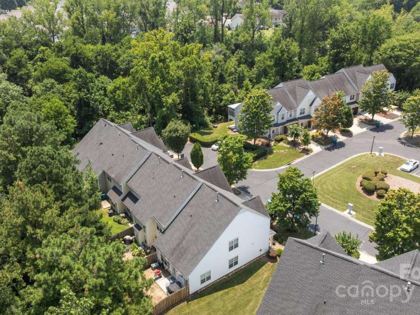 816 Pelican Bay Drive, Pineville, NC 28134.  MLS# CAR4273814, YatesRealty ID 25554. 