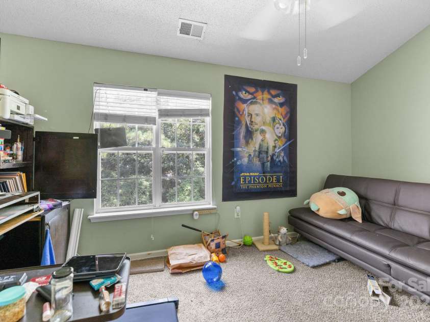 816 Pelican Bay Drive, Pineville, NC 28134.  MLS# CAR4273814, YatesRealty ID 25554. 