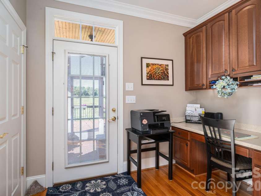 141 Spring Forest Drive, Shelby, NC 28152.  MLS# CAR4376473, YatesRealty ID 25555. 