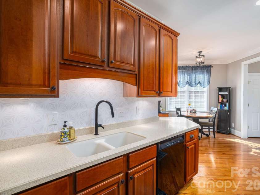 141 Spring Forest Drive, Shelby, NC 28152.  MLS# CAR4376473, YatesRealty ID 25555. 