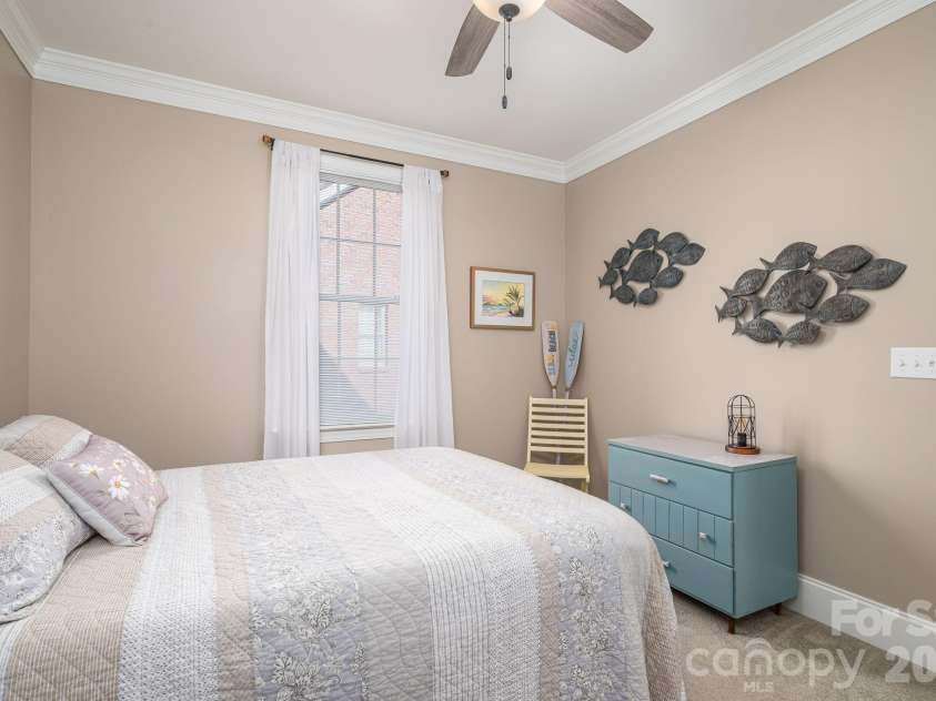 141 Spring Forest Drive, Shelby, NC 28152.  MLS# CAR4376473, YatesRealty ID 25555. 