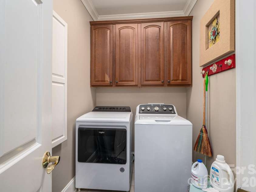 141 Spring Forest Drive, Shelby, NC 28152.  MLS# CAR4376473, YatesRealty ID 25555. 