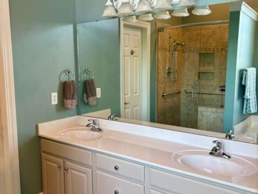 141 Spring Forest Drive, Shelby, NC 28152.  MLS# CAR4376473, YatesRealty ID 25555. 