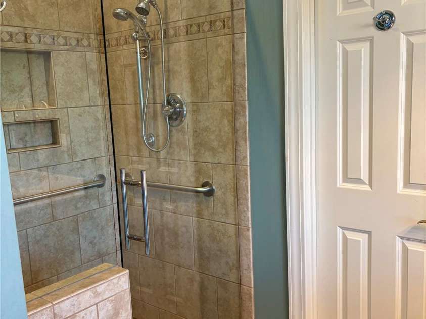 141 Spring Forest Drive, Shelby, NC 28152.  MLS# CAR4376473, YatesRealty ID 25555. 