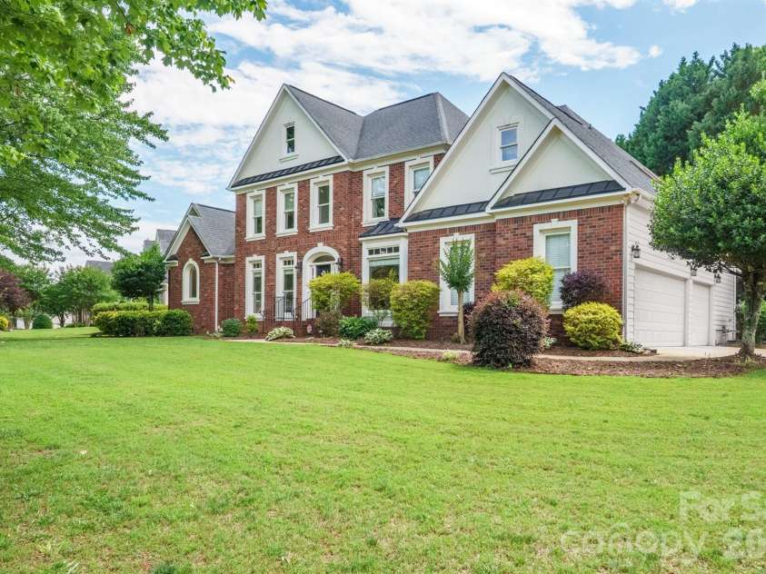 10316 Calaveras Court, Huntersville, NC 28078.  MLS# CAR4382492, YatesRealty ID 25556. 