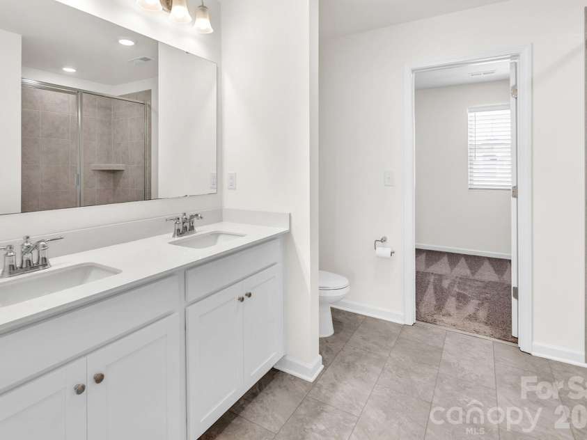 1525 Felthorpe Way, Indian Trail, NC 28079.  MLS# CAR4380682, YatesRealty ID 25557. Primary Bath