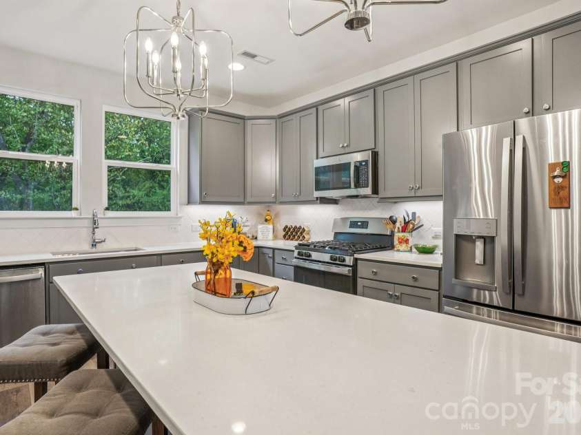 2242 Electric Lane, Charlotte, NC 28205.  MLS# CAR4315923, YatesRealty ID 2556. 