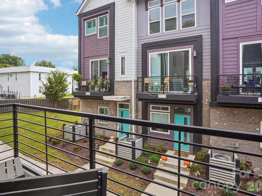 2242 Electric Lane, Charlotte, NC 28205.  MLS# CAR4315923, YatesRealty ID 2556. 