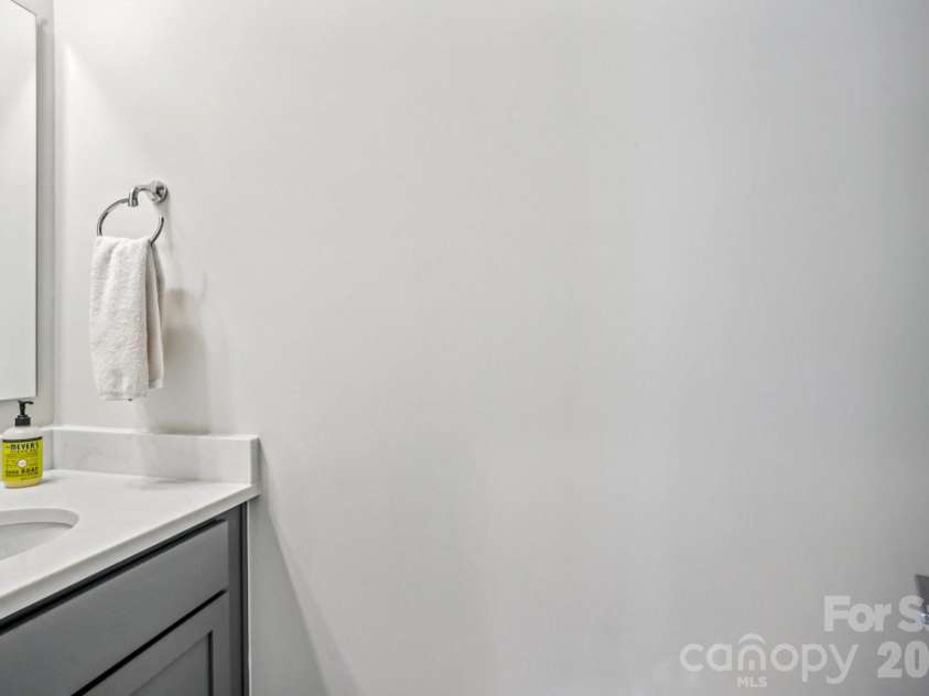 2242 Electric Lane, Charlotte, NC 28205.  MLS# CAR4315923, YatesRealty ID 2556. 