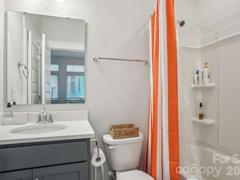 2242 Electric Lane, Charlotte, NC 28205.  MLS# CAR4315923, YatesRealty ID 2556. 