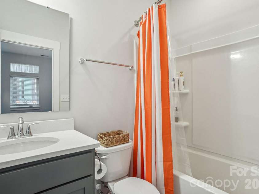 2242 Electric Lane, Charlotte, NC 28205.  MLS# CAR4315923, YatesRealty ID 2556. 