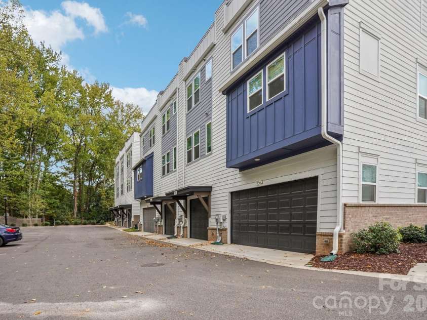 2242 Electric Lane, Charlotte, NC 28205.  MLS# CAR4315923, YatesRealty ID 2556. 