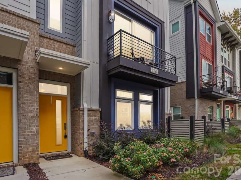 2242 Electric Lane, Charlotte, NC 28205.  MLS# CAR4315923, YatesRealty ID 2556. 