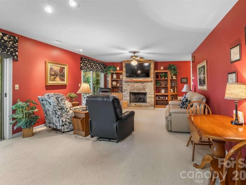 120 Eagle Rock Trail, Hendersonville, NC 28739.  MLS# CAR4382276, YatesRealty ID 25561. 