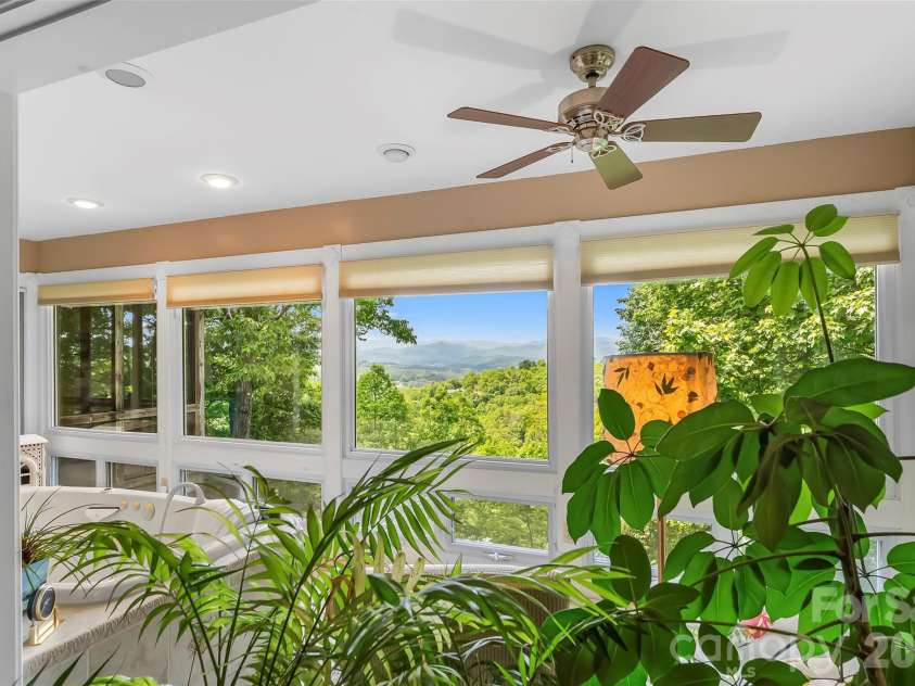 120 Eagle Rock Trail, Hendersonville, NC 28739.  MLS# CAR4382276, YatesRealty ID 25561. 
