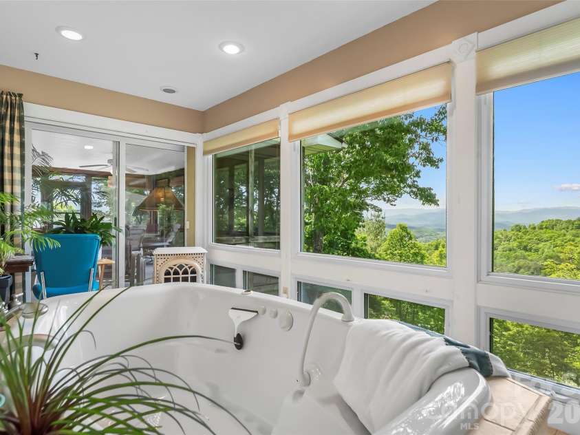 120 Eagle Rock Trail, Hendersonville, NC 28739.  MLS# CAR4382276, YatesRealty ID 25561. 
