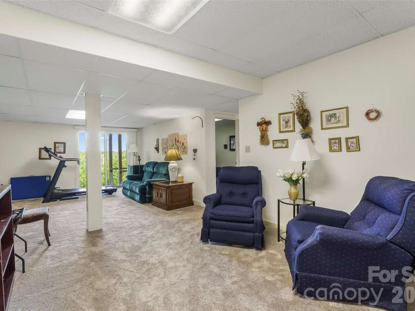 120 Eagle Rock Trail, Hendersonville, NC 28739.  MLS# CAR4382276, YatesRealty ID 25561. 