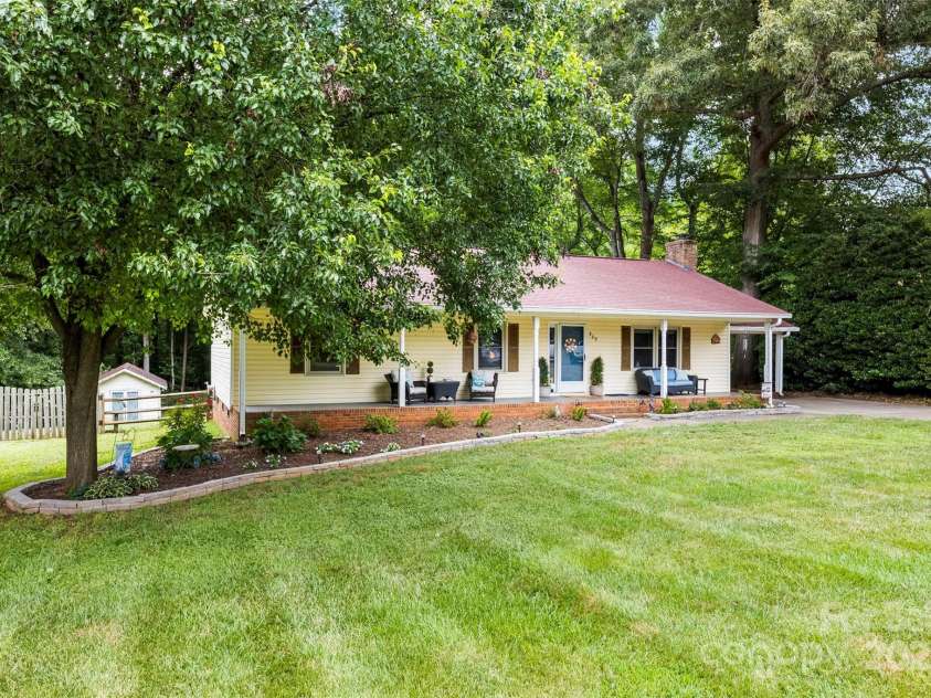 339 Deep Forest Court, Gastonia, NC 28056.  MLS# CAR4280940, YatesRealty ID 25561. 