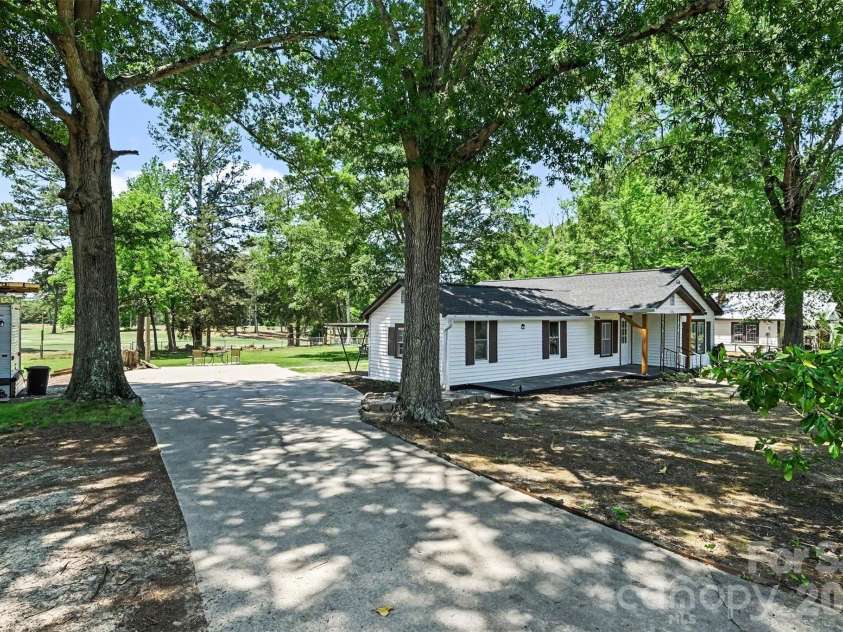 1786 Old Charles Street, Lancaster, SC 29720.  MLS# CAR4369898, YatesRealty ID 25563. 