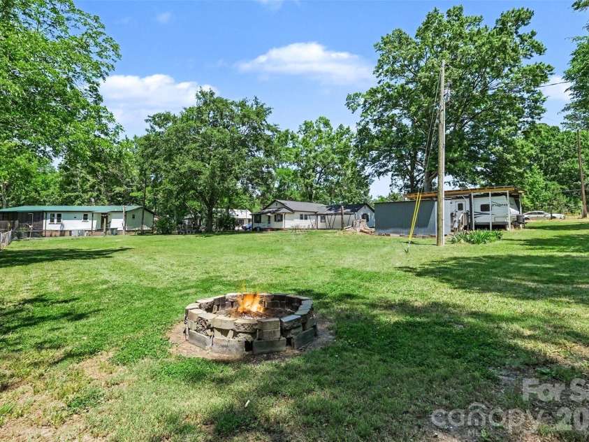 1786 Old Charles Street, Lancaster, SC 29720.  MLS# CAR4369898, YatesRealty ID 25563. 