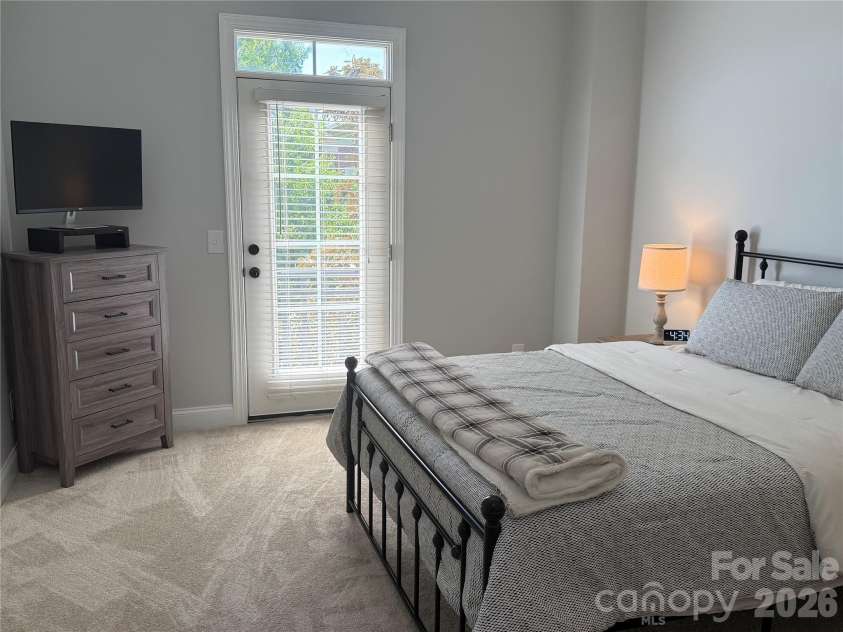 792 Davidson Street, Charlotte, NC 28202.  MLS# CAR4376379, YatesRealty ID 25564. 