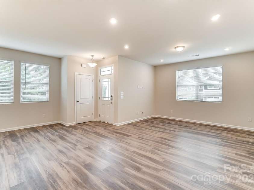 3916 Cheyney Park Drive, Charlotte, NC 28269.  MLS# CAR4280983, YatesRealty ID 25565. For representation purposes of floorplan only, actual homesite is under construction and design and structural options may vary