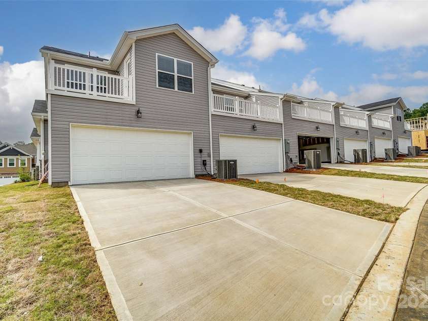 3916 Cheyney Park Drive, Charlotte, NC 28269.  MLS# CAR4280983, YatesRealty ID 25565. For representation purposes of floorplan only, actual homesite is under construction and design and structural options may vary