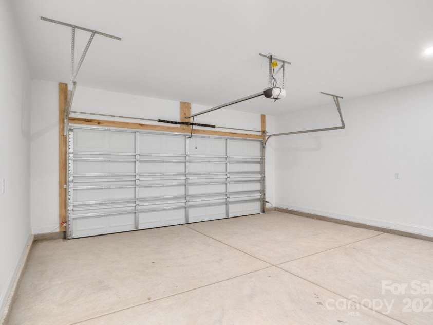 450 Contentment Court, Kannapolis, NC 28081.  MLS# CAR4280503, YatesRealty ID 25566. 