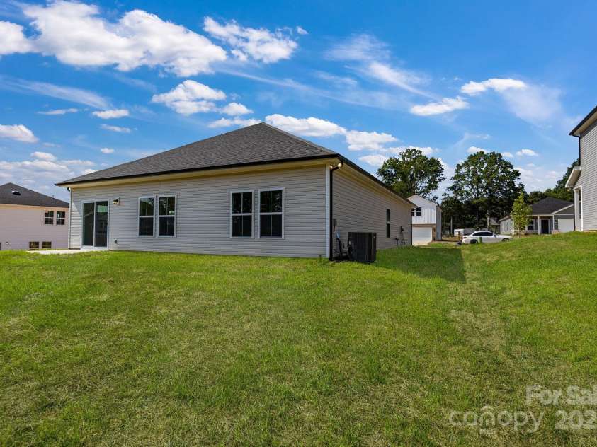 450 Contentment Court, Kannapolis, NC 28081.  MLS# CAR4280503, YatesRealty ID 25566. 