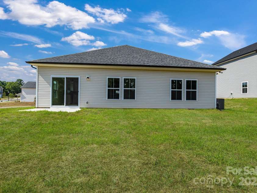 450 Contentment Court, Kannapolis, NC 28081.  MLS# CAR4280503, YatesRealty ID 25566. 