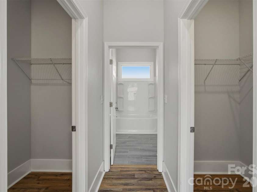 9067 McCray Farms Drive, Hickory, NC 28601.  MLS# CAR4353518, YatesRealty ID 25566. 