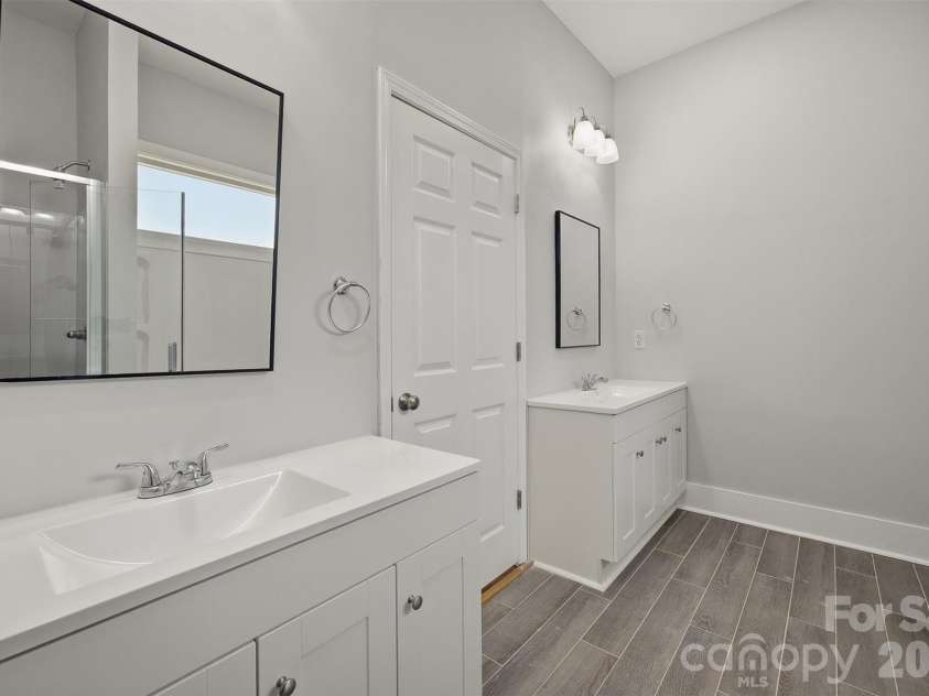 9067 McCray Farms Drive, Hickory, NC 28601.  MLS# CAR4353518, YatesRealty ID 25566. 