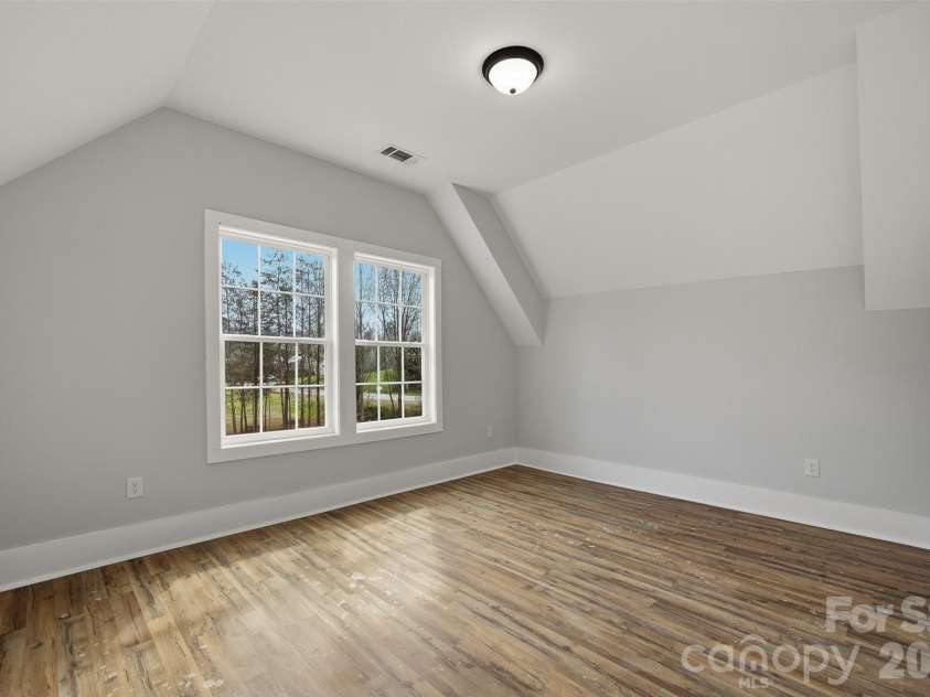 9067 McCray Farms Drive, Hickory, NC 28601.  MLS# CAR4353518, YatesRealty ID 25566. 