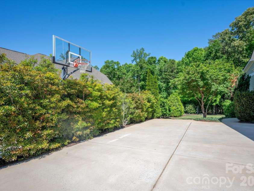 2217 Tatton Hall Road, Fort Mill, SC 29715.  MLS# CAR4372918, YatesRealty ID 25567. 