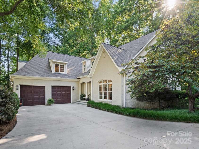 1899 Landry Lane, Rock Hill, SC 29732.  MLS# CAR4279074, YatesRealty ID 25568. 